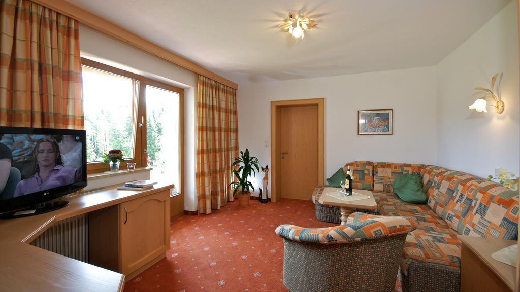 Komfort-Apartments Zufriedenheit Лойташ Екстер'єр фото